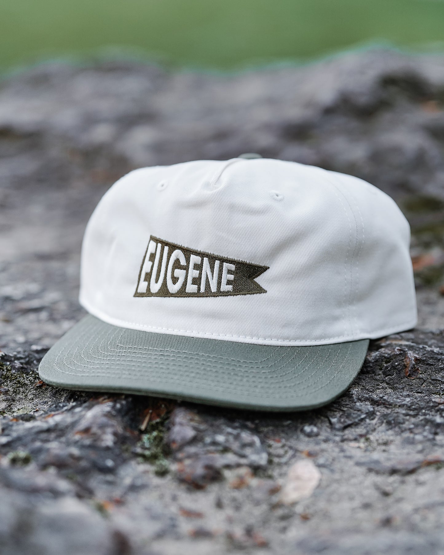 College Town Gear Eugene Pennant Two-Tone Hat (Natural/Army)